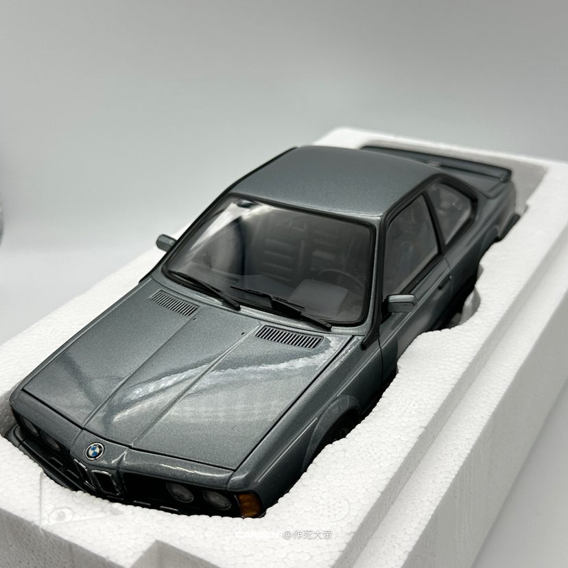 Autoart 1/18 BMW M 635 CSi with option Shadow-Line_CARBEN车本部落